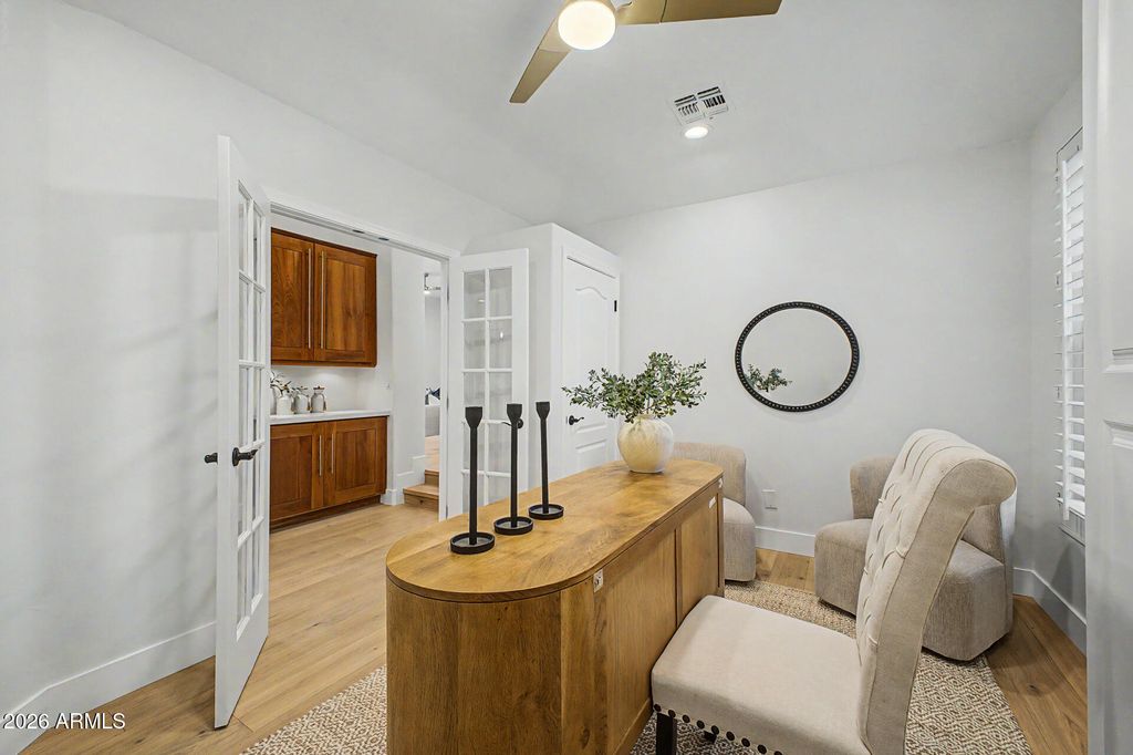 Image 26 of property listing at 8861 E PERSHING Avenue, Scottsdale, AZ 85260