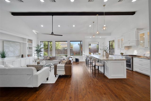 1236 Chamboard Lane, Houston, TX 77018