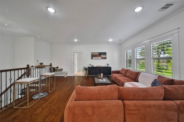 1236 Chamboard Lane, Houston, TX 77018