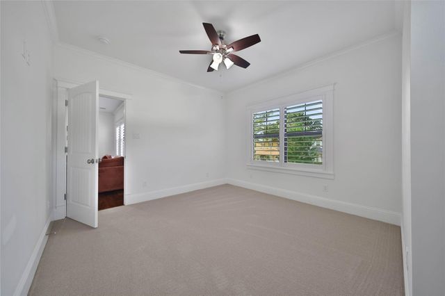 1236 Chamboard Lane, Houston, TX 77018