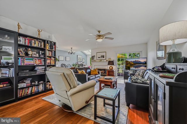 405 W VILLAGE LN, Chadds Ford, PA 19317