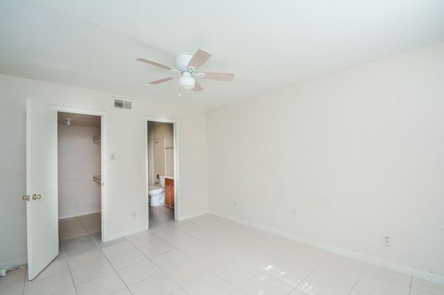 9700 Leawood Boulevard 1601, Houston, TX 77099