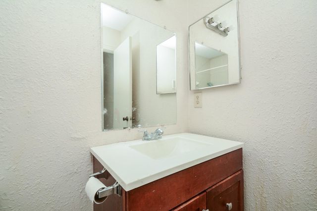 9700 Leawood Boulevard 1601, Houston, TX 77099