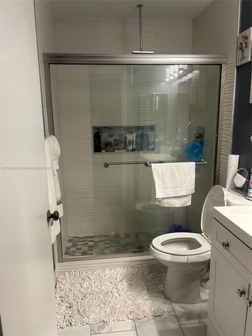 1025 Green Pine Blvd B, West Palm Beach, FL 33409