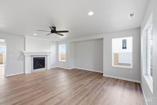 1789 Gyrfalcon St, Middleton, ID 83644