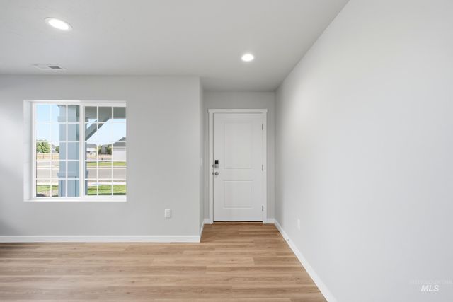 1789 Gyrfalcon St, Middleton, ID 83644