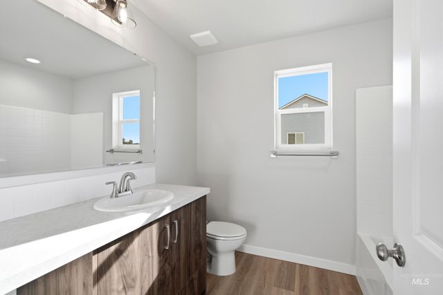 1789 Gyrfalcon St, Middleton, ID 83644
