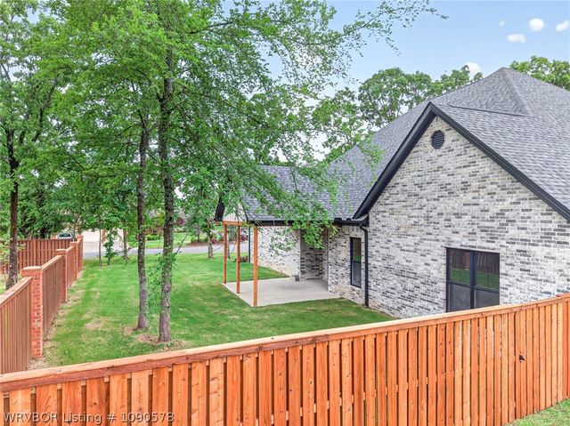 1907 Kathleen Trace, Fort Smith, AR 72903