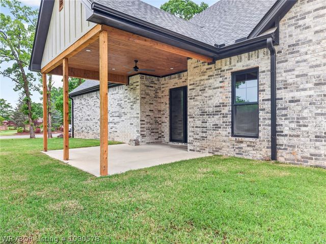 1907 Kathleen Trace, Fort Smith, AR 72903