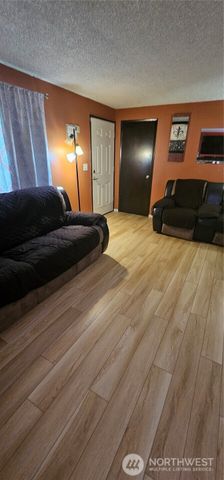 9215 S G Street, Tacoma, WA 98444