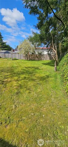 9215 S G Street, Tacoma, WA 98444