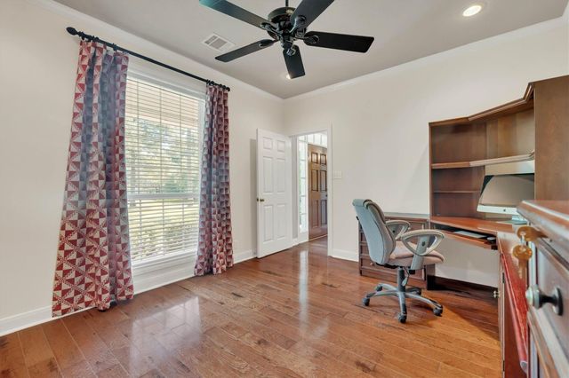2326 Timberknob Court, Magnolia, TX 77355