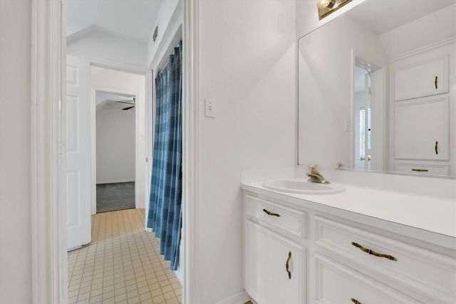 2326 Timberknob Court, Magnolia, TX 77355