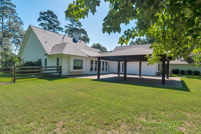 2326 Timberknob Court, Magnolia, TX 77355