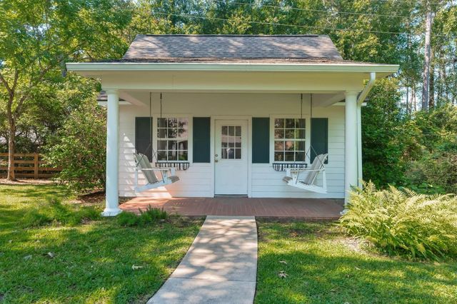 2326 Timberknob Court, Magnolia, TX 77355