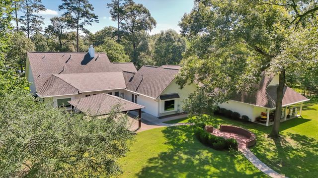 2326 Timberknob Court, Magnolia, TX 77355