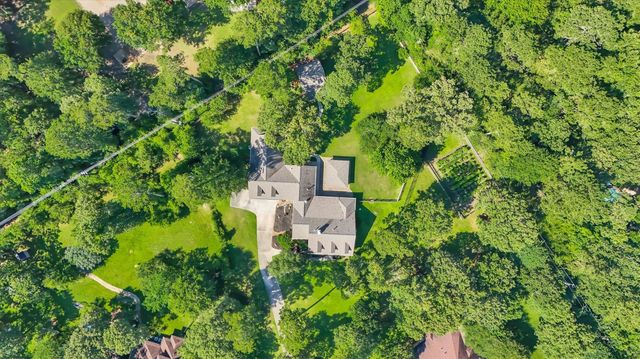 2326 Timberknob Court, Magnolia, TX 77355