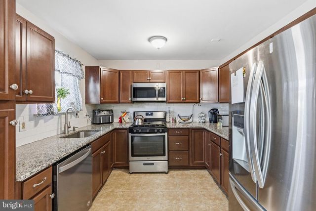 33 PEPPERWOOD LN, Bear, DE 19701