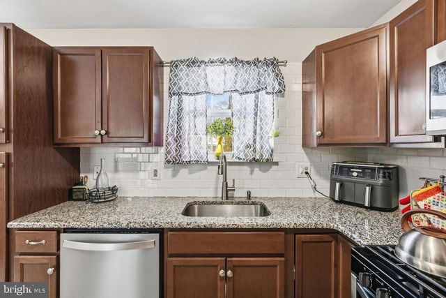 33 PEPPERWOOD LN, Bear, DE 19701