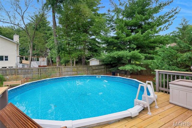 2 Shadowood Court, St Peters, MO 63376