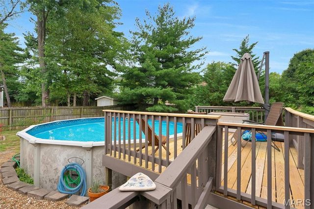 2 Shadowood Court, St Peters, MO 63376