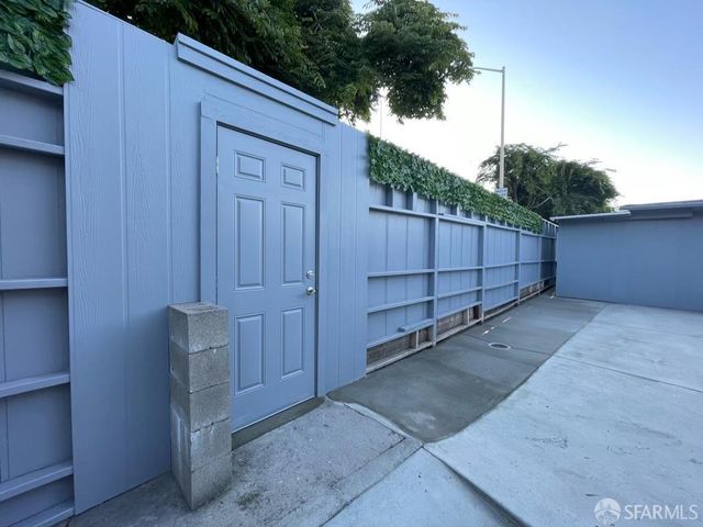 766 Thornton Avenue, San Francisco, CA 94124