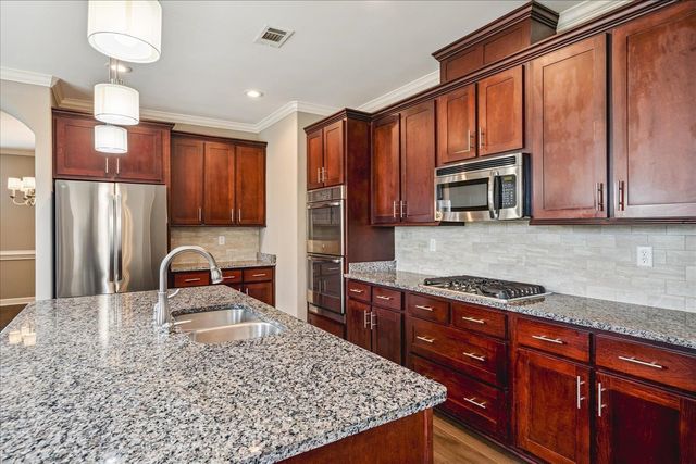 356 DOGWOOD VALLEY DR, Collierville, TN 38017