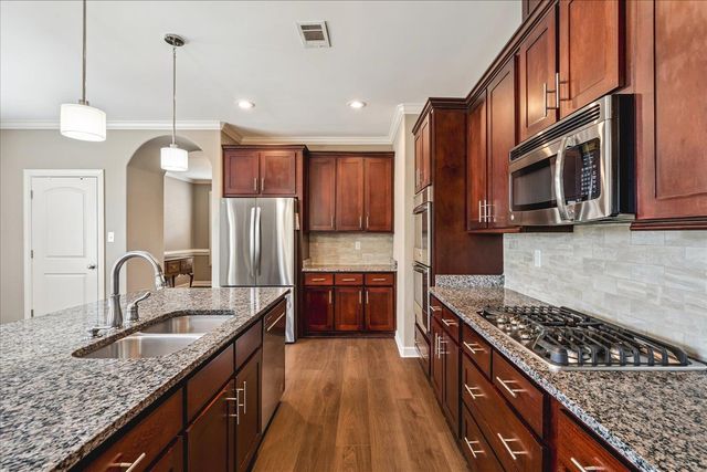 356 DOGWOOD VALLEY DR, Collierville, TN 38017