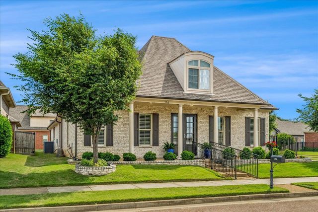 356 DOGWOOD VALLEY DR, Collierville, TN 38017