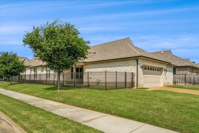 356 DOGWOOD VALLEY DR, Collierville, TN 38017