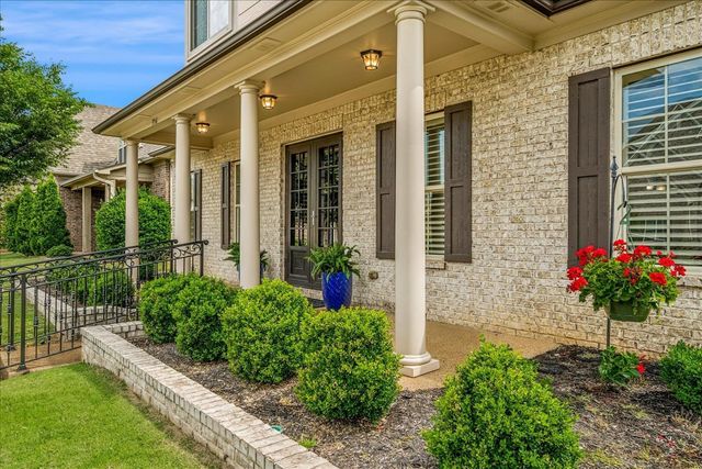 356 DOGWOOD VALLEY DR, Collierville, TN 38017