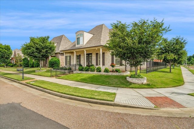 356 DOGWOOD VALLEY DR, Collierville, TN 38017