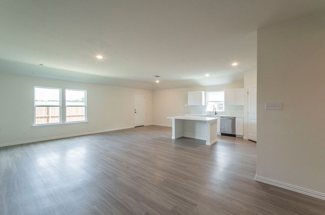 404 Rose Avenue, Cleburne, TX 76033