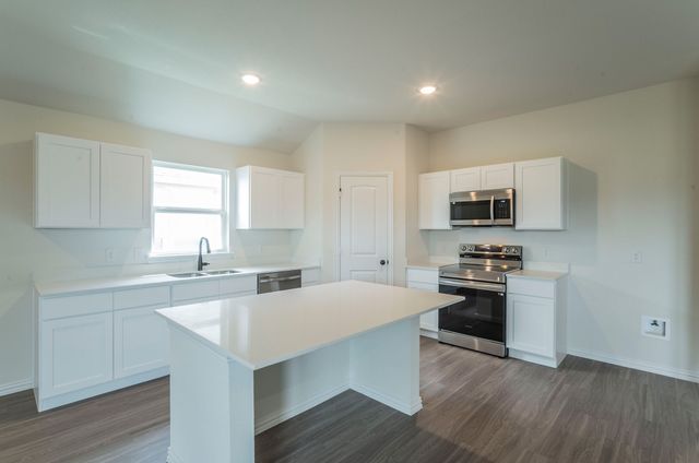 404 Rose Avenue, Cleburne, TX 76033