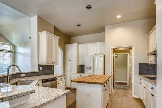 318 Hampton Court, Coppell, TX 75019