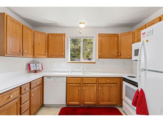 2410 Key Ct, Longmont, CO 80501