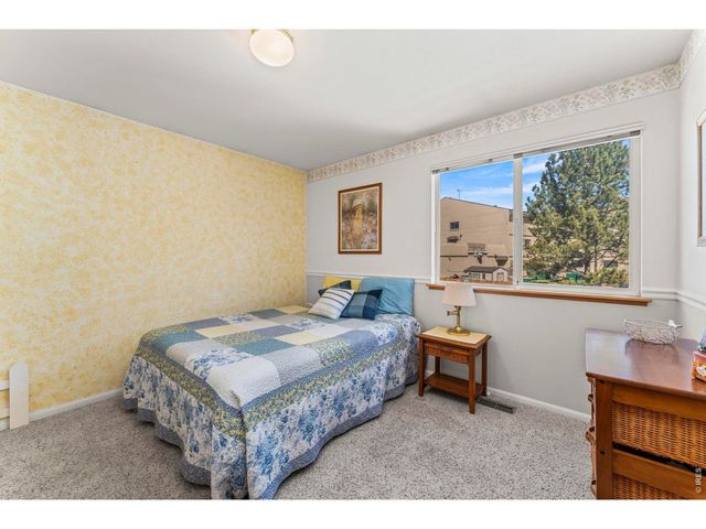 2410 Key Ct, Longmont, CO 80501