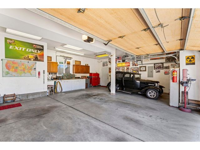 2410 Key Ct, Longmont, CO 80501