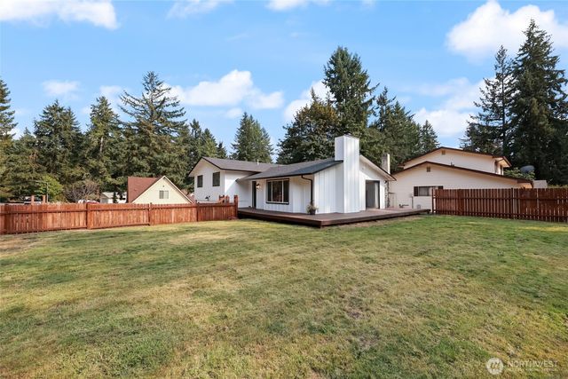 8407 Lake Forest Drive SE, Olympia, WA 98503