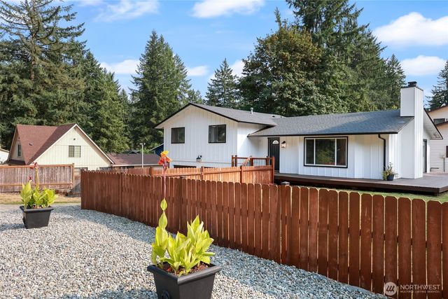 8407 Lake Forest Drive SE, Olympia, WA 98503