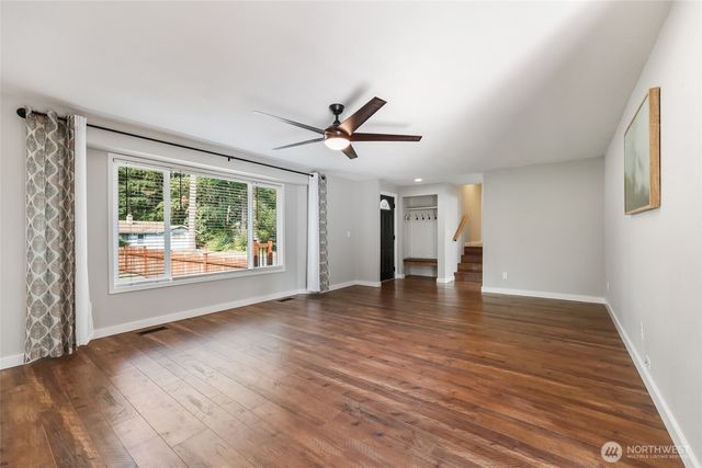 8407 Lake Forest Drive SE, Olympia, WA 98503
