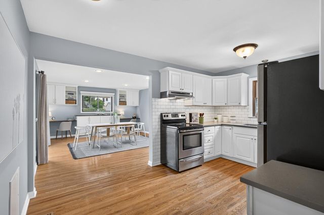 2845 Rhode Island Avenue S, Saint Louis Park, MN 55426