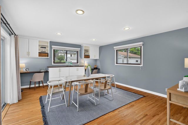 2845 Rhode Island Avenue S, Saint Louis Park, MN 55426