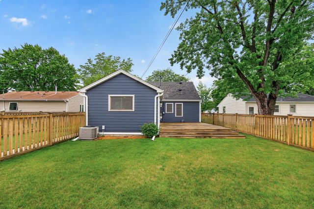 2845 Rhode Island Avenue S, Saint Louis Park, MN 55426