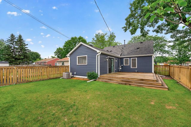 2845 Rhode Island Avenue S, Saint Louis Park, MN 55426