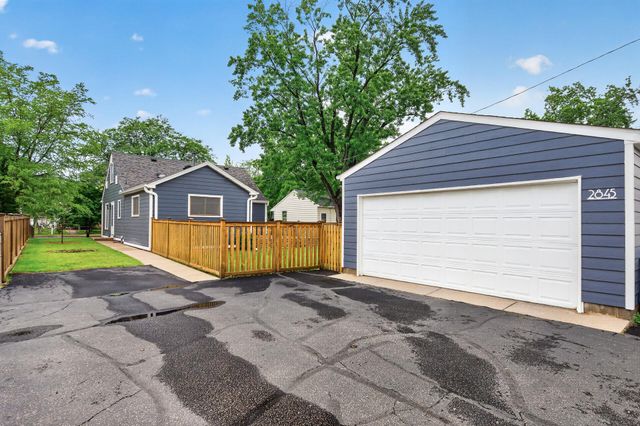 2845 Rhode Island Avenue S, Saint Louis Park, MN 55426