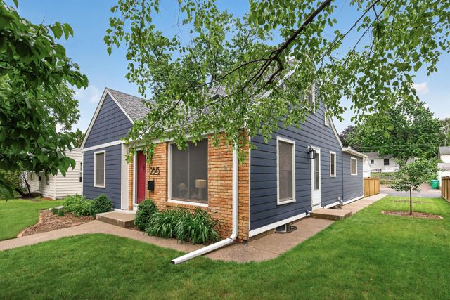 2845 Rhode Island Avenue S, Saint Louis Park, MN 55426