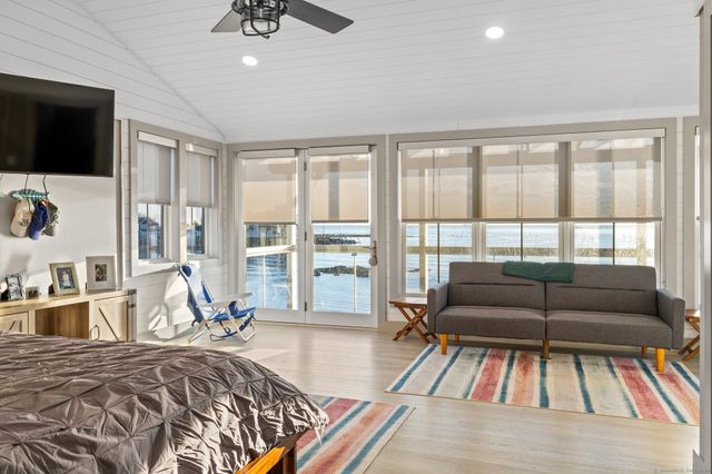 29 Sagamore Cove Road, Branford, CT 06405