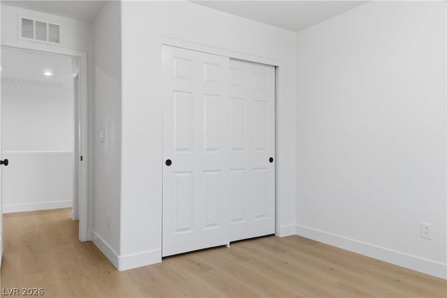 8306 Stillhouse Court, Las Vegas, NV 89113