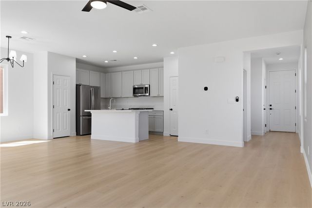 8306 Stillhouse Court, Las Vegas, NV 89113